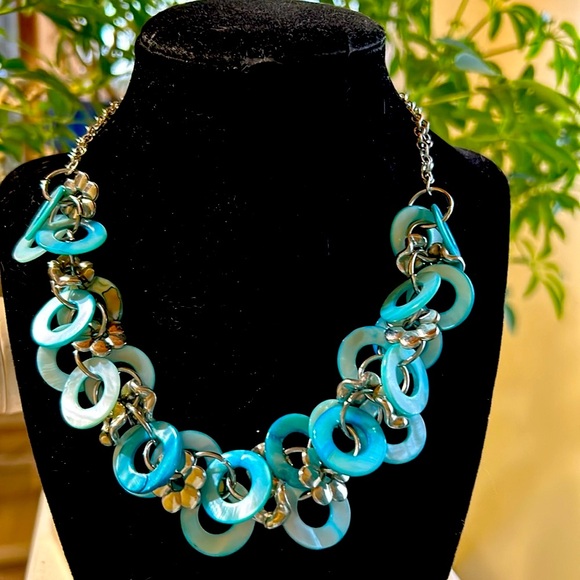 Blue necklace bundle of three - Picture 4 of 5